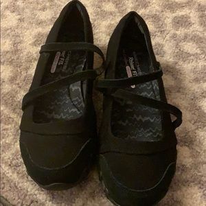 Black size 9 Mary Jane sketchers